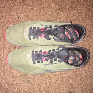 Reebok size 9 1/2